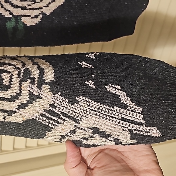 Wildfox Shredded Roses Venice Canal Sweater Gray Size XS - Picture 11 of 14